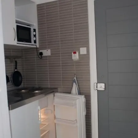 St. George Rent Rooms Λάρνακα Εξωτερικό φωτογραφία